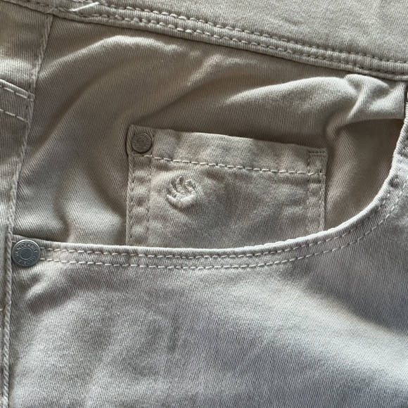 Gloria Vanderbilt 22W Jeans Mid-rise Capri Stretch Slimming Comfort Gift - Picture 8 of 15